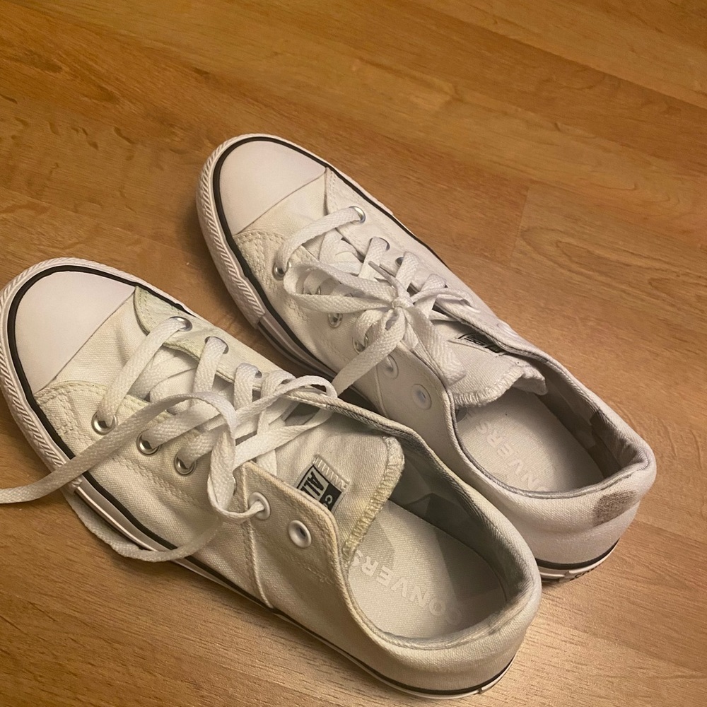 Converse - Picture 3 of 3